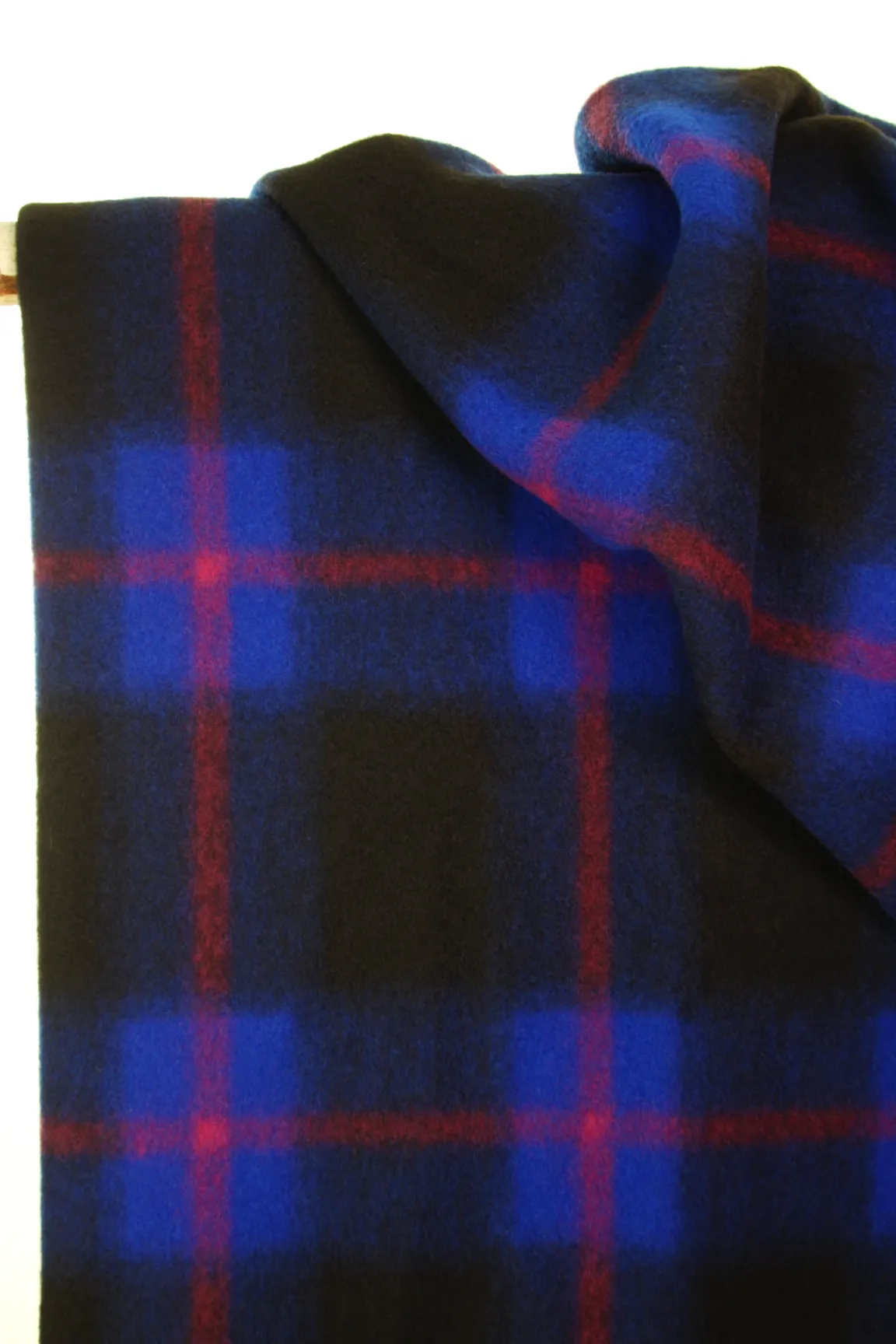 Donker blauwe geruite mantelstof  van Atelier Jupe